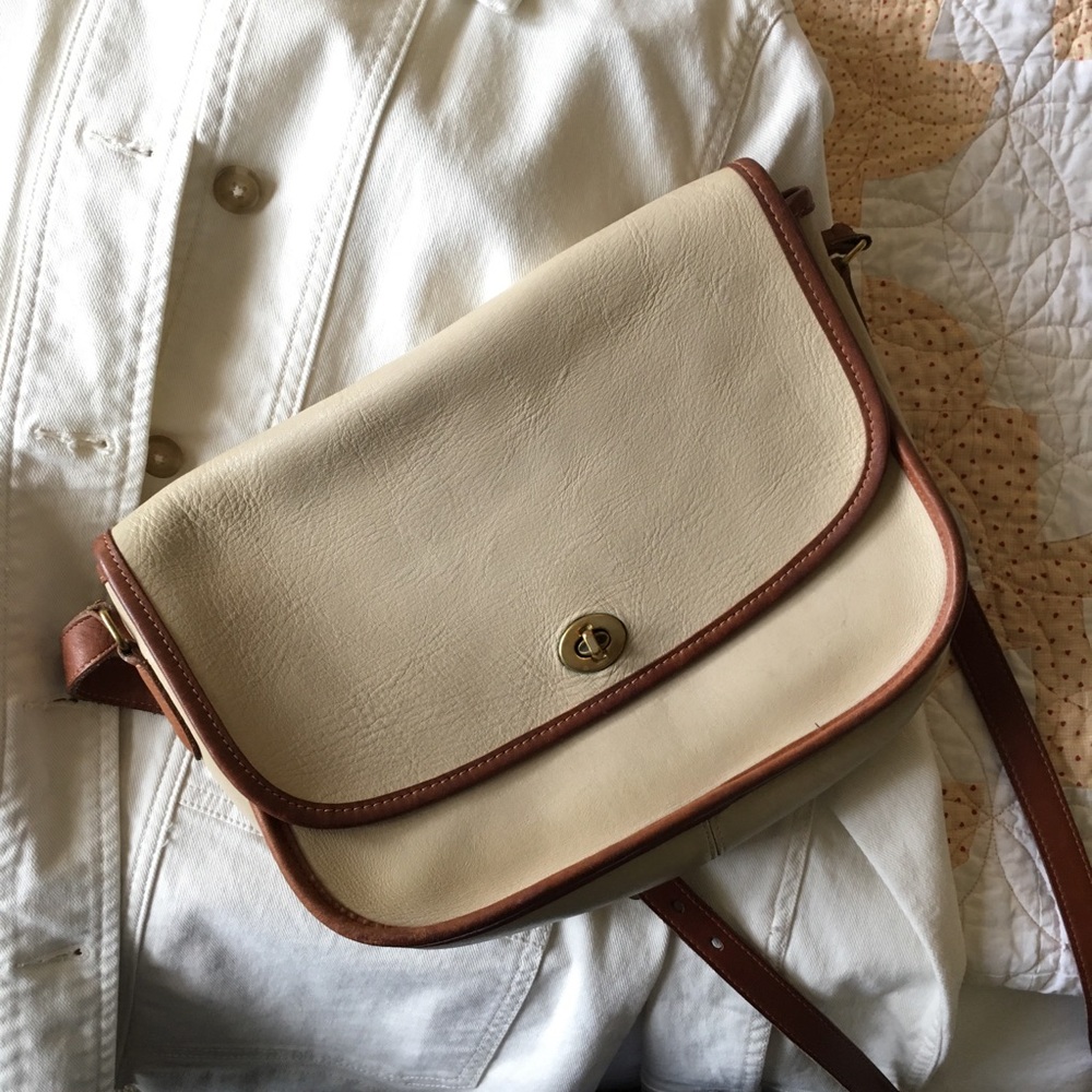 Cream and Brown Vintage Coach Spectator City Bag